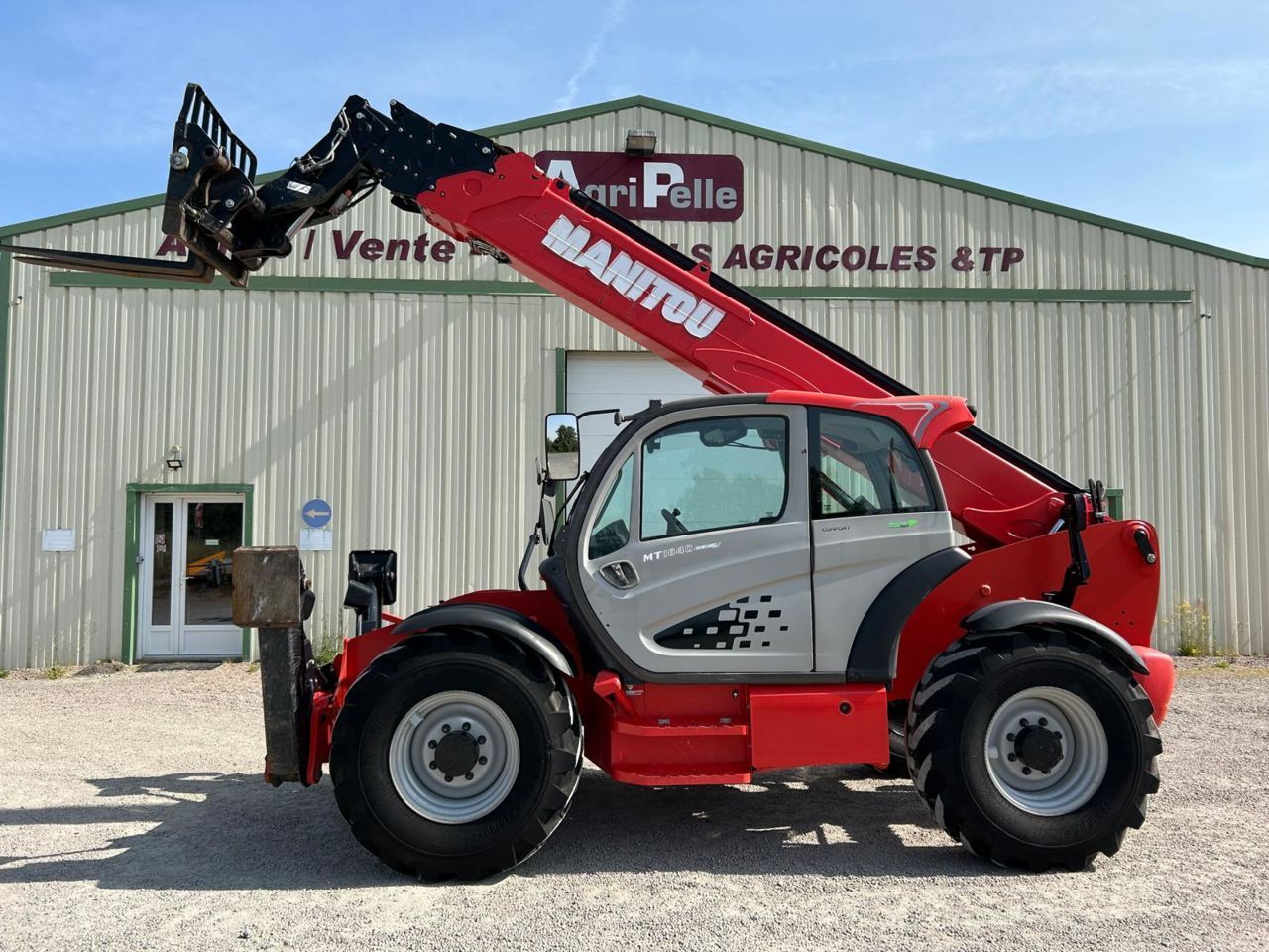 E-FARM: Manitou mt1840 - Chargeur télescopique  - id 1GIQIPS - 61 000 € - Année: 2018 - Lecture du nombre d'heure: 11 710,France