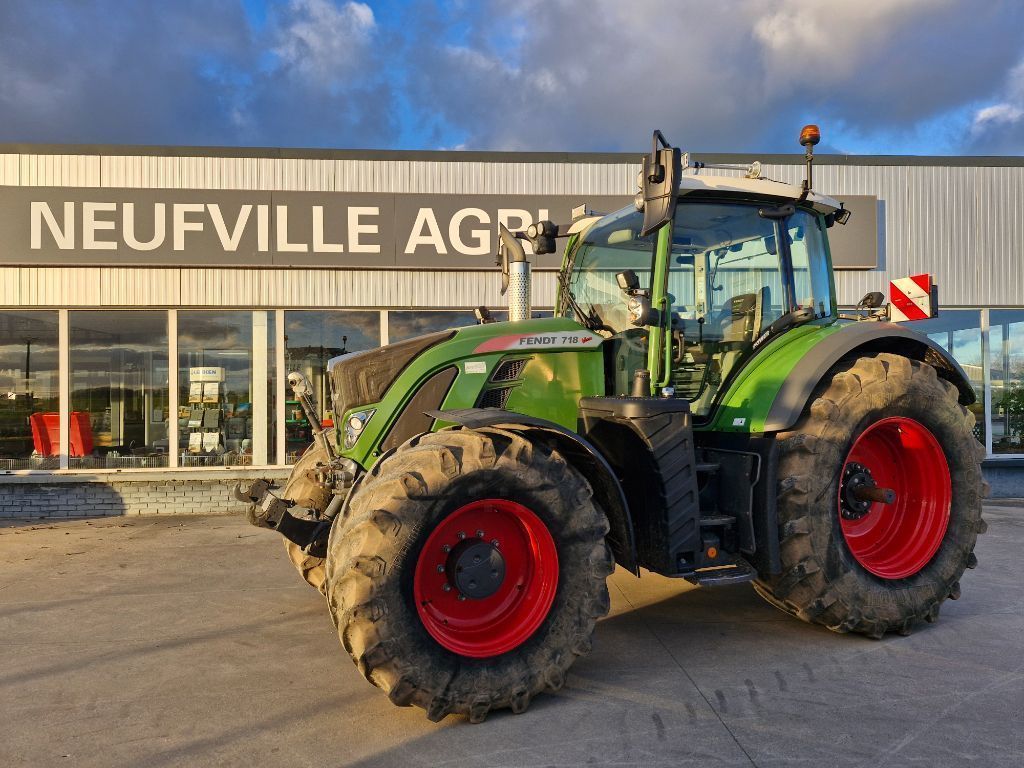 Fendt 718 Vario Power Tractor €88,000