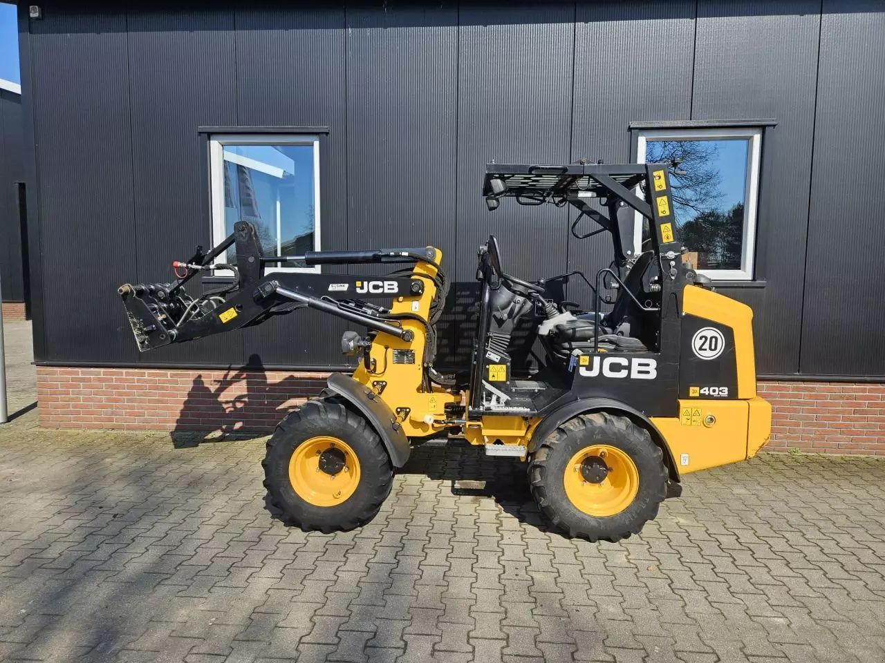 JCB 403 Chargeuse sur pneus 31 950 €