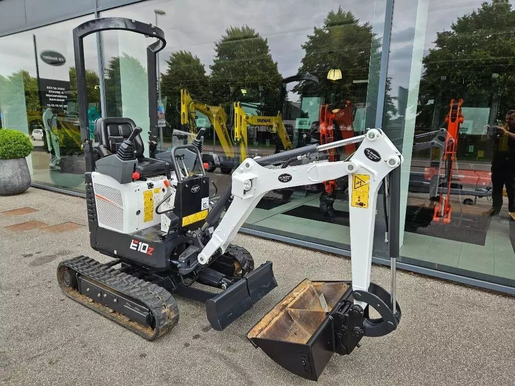 Bobcat e 10 Koparka 15 383 €
