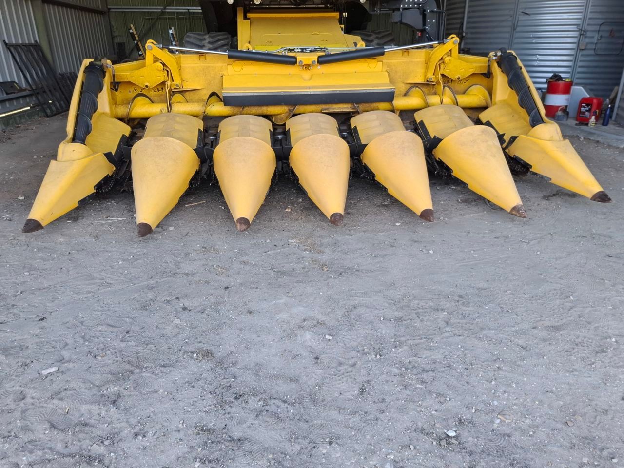 New Holland 6 rgs repliables à 75 cm Cabezal 30.000 €