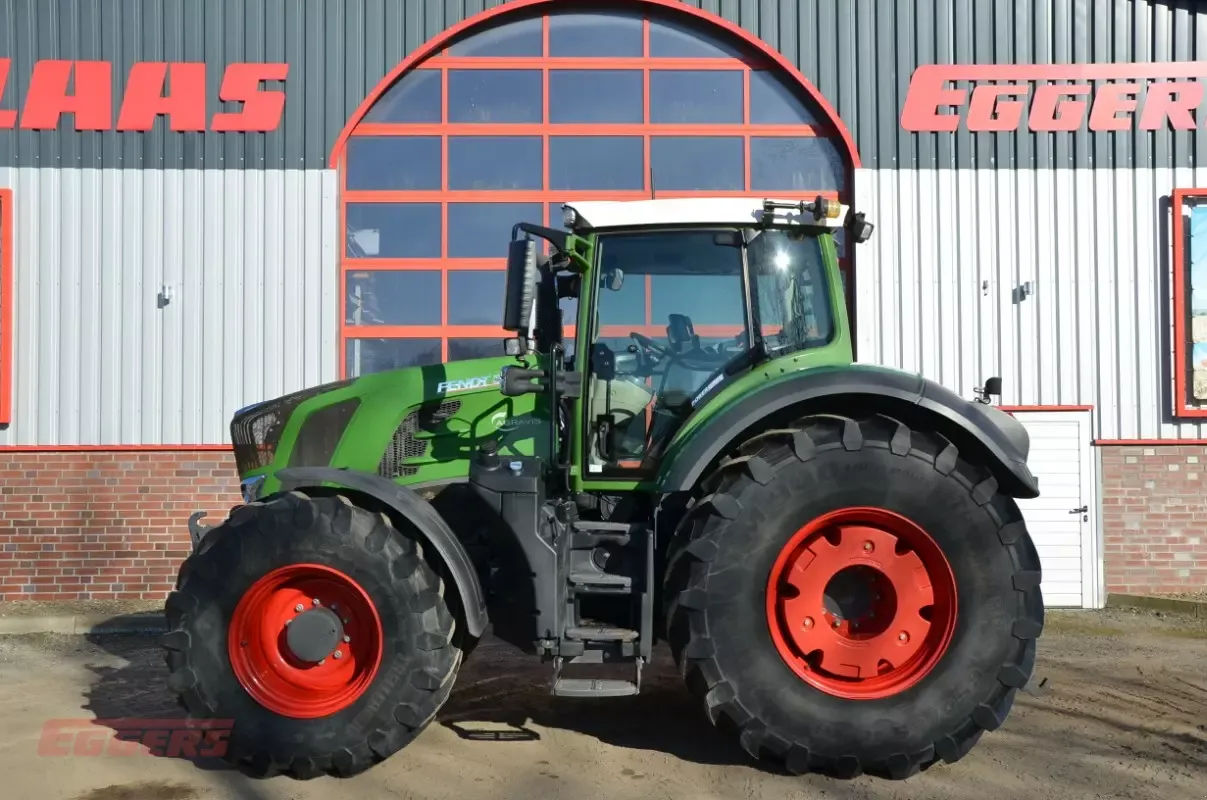E-FARM: Fendt 826 Vario PowerPlus - Tracteur - id WRN4T24 - 108 900 € - Année: 2017 - Lecture du nombre d'heure: 3 604,Allemagne