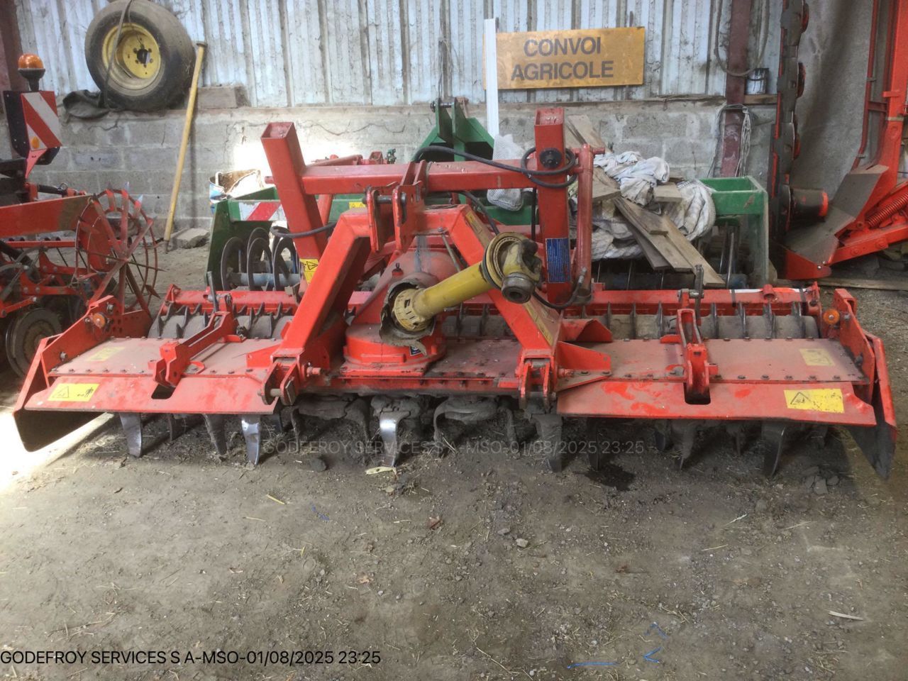 E-FARM: Kuhn HRB 303 D - Power harrow - id HKY7L9N - €5,500 - Year of construction: 2006 - France