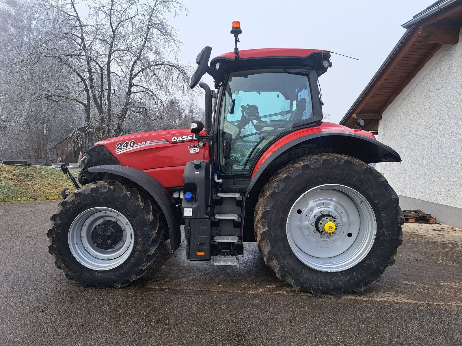 Case IH Puma 240 CVXDrive Traktor 129.000 €