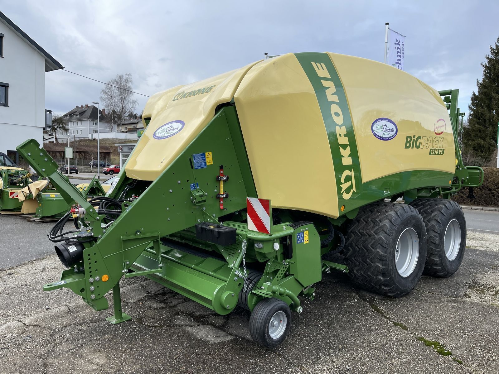 Krone Big Pack 1270 VC Baler €169,990