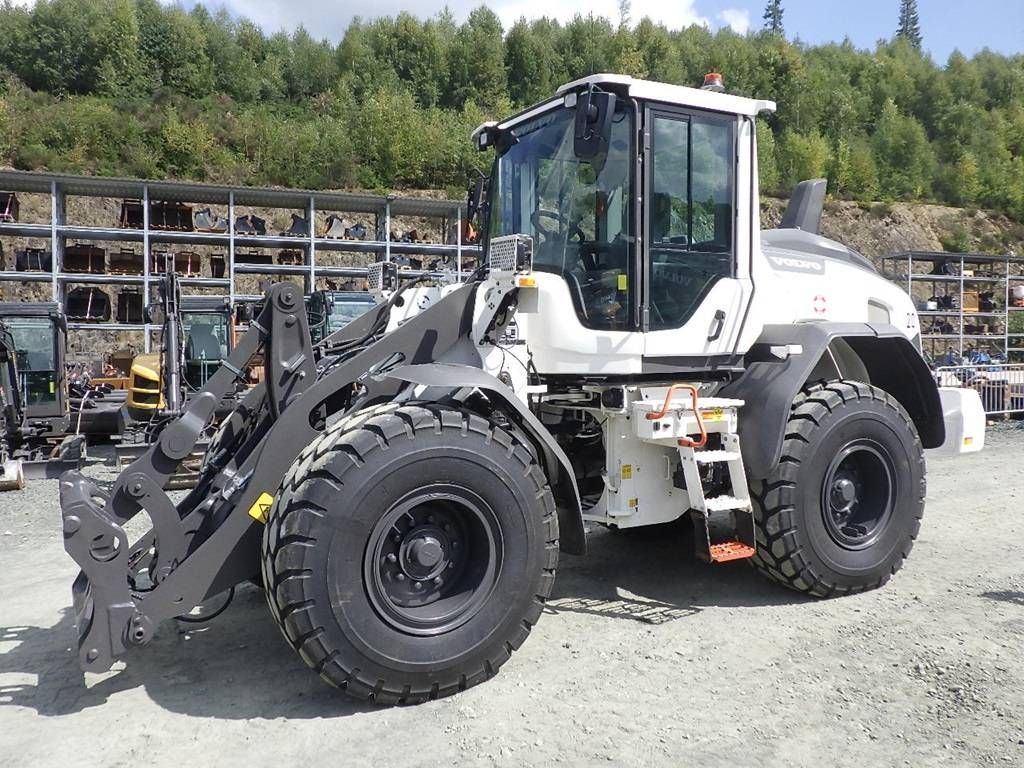 VOLVO l 60 h Wheel loader €95,000