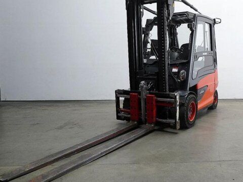E-FARM: Linde e 50/600 hl 388 - Chariot élévateur - id RU4RBJ8 - 25 900 € - Année: 2018 - Lecture du nombre d'heure: 8 821,Allemagne