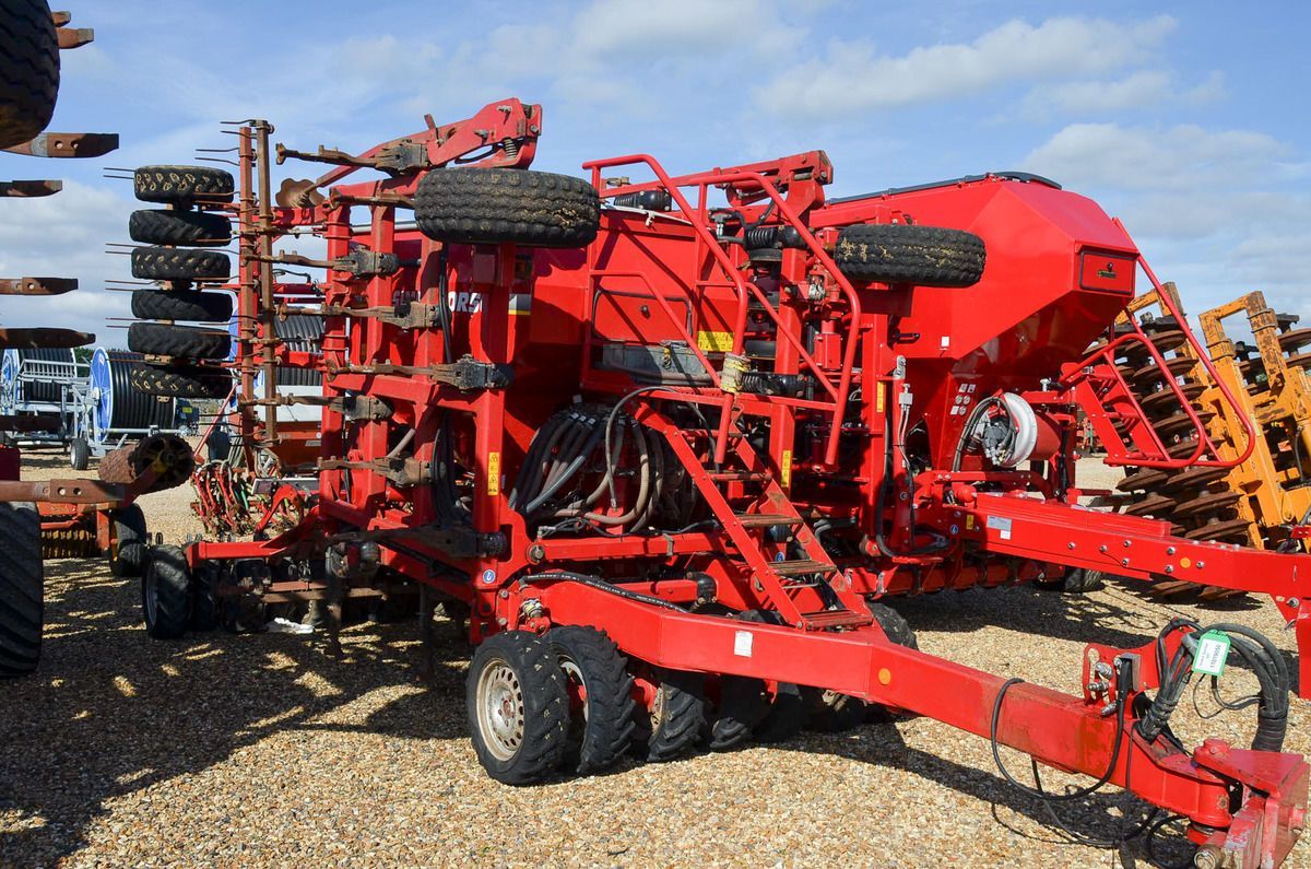 E-FARM: HORSCH Sprinter 6 ST - Semoir direct - id IUM43BQ - 17 519 € - Année: 2009 - Royaume-Uni