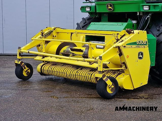 John Deere 630 Hedery do kombajnów zbożowych/sieczkarni 6450 €