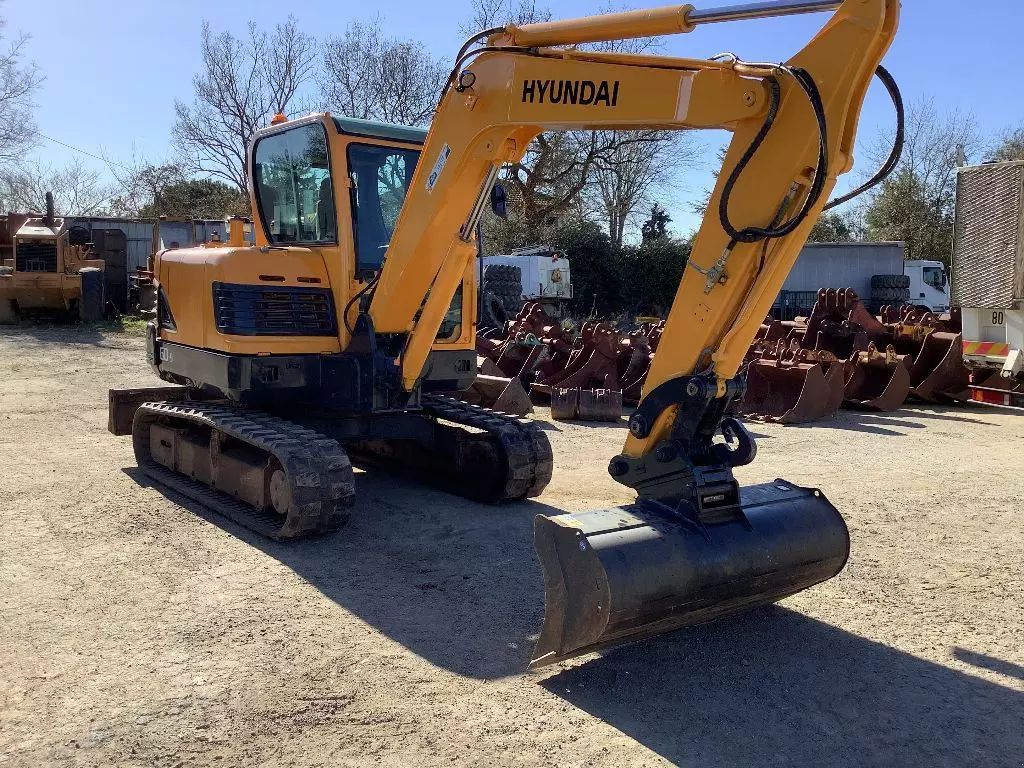 E-FARM: HYUNDAI r60-9 - Mini-pelle - id 2S8ZXQB - Année: 2014 - France