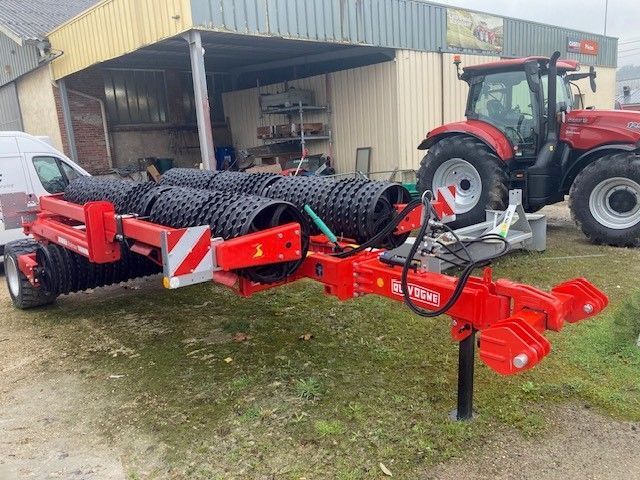 E-FARM: Quivogne rollmax 1030 - Presses et rouleaux - id QGJMVLX - 23 700 € - Année: 2023 - France