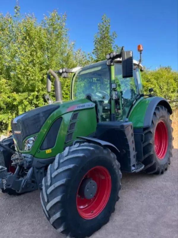 E-FARM: Fendt 716 Vario - Tracteur - id THJHTYP - Année: 2017 - Lecture du nombre d'heure: 4 680,Puissance du moteur (chevaux): 165,France
