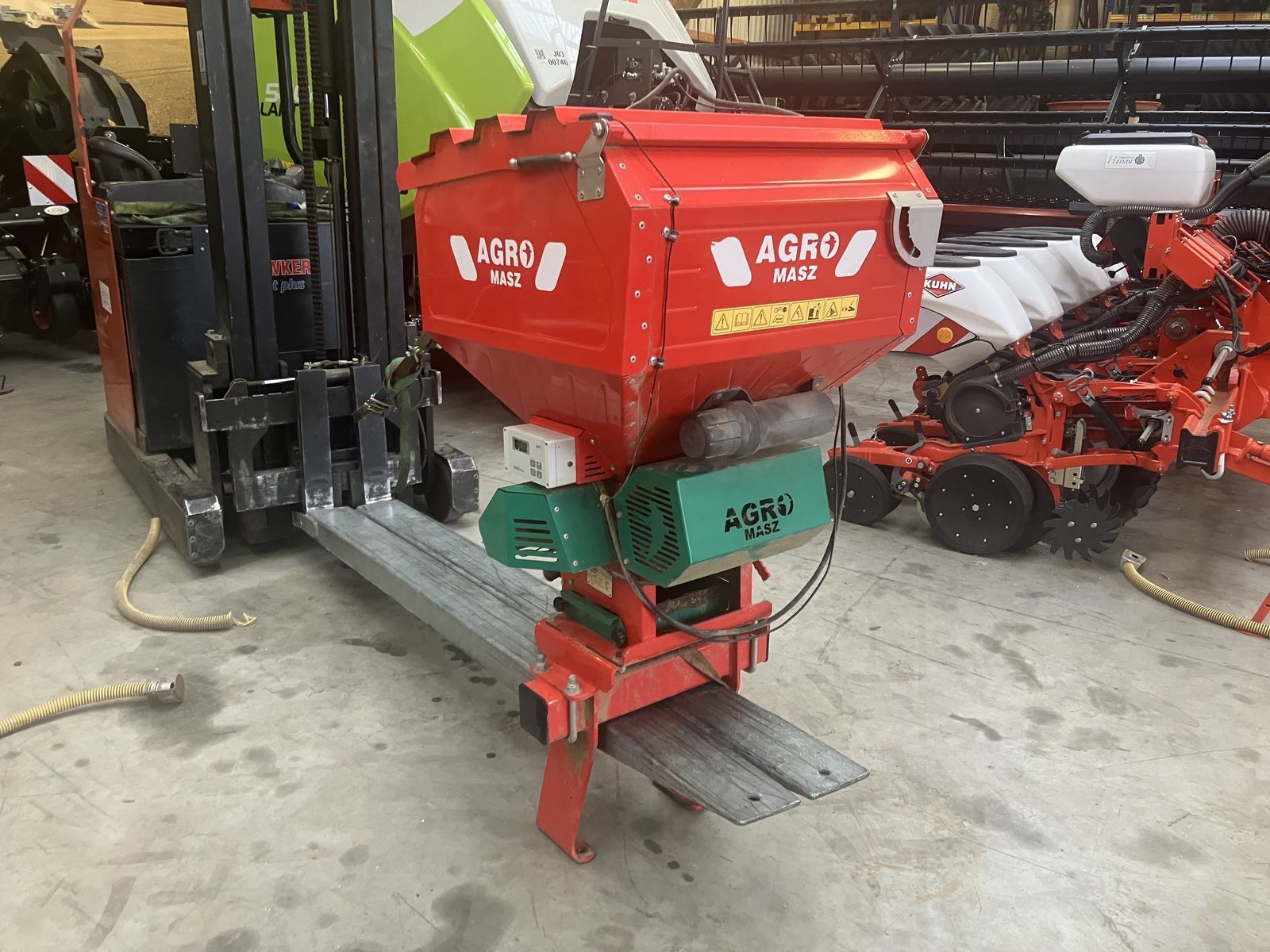E-FARM: agromasz sp200 - Semoir complémentaire - id DBCAWU3 - 2 301 € - Autriche