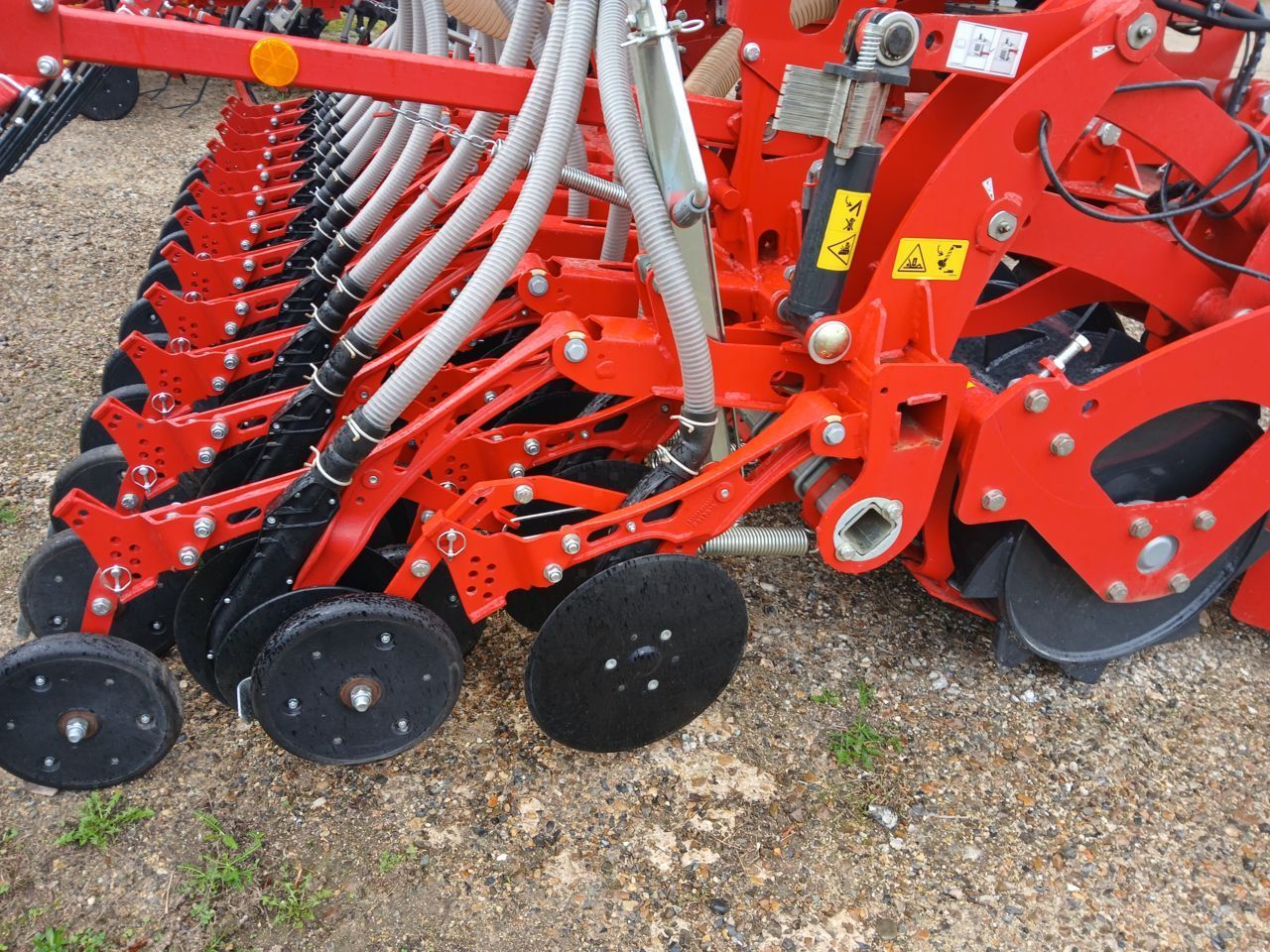 Kverneland E DRILL COMPACT Combinación de taladradoras 34.000 €