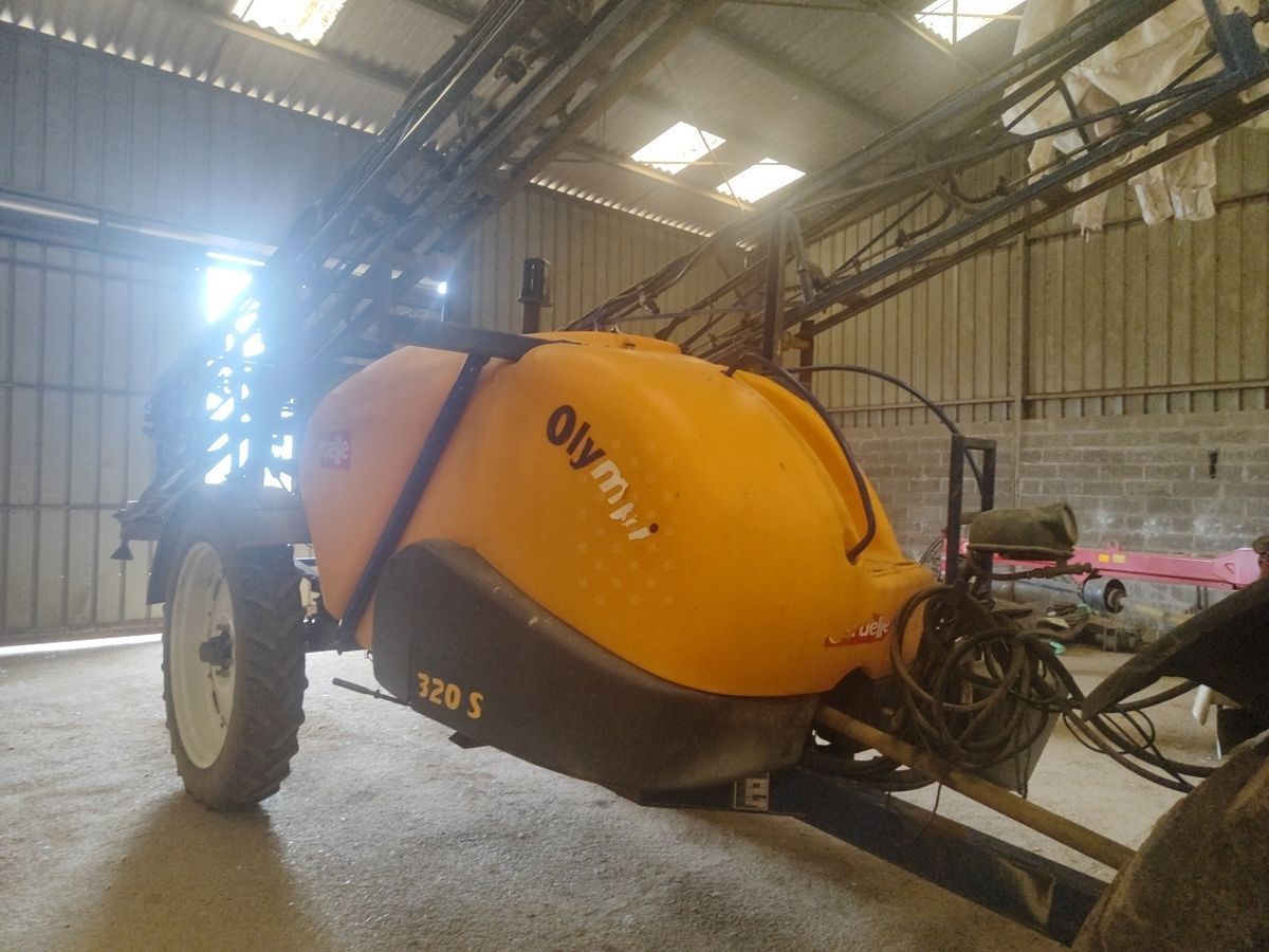 Caruelle olympia 320s Opryskiwacz 15 000 €