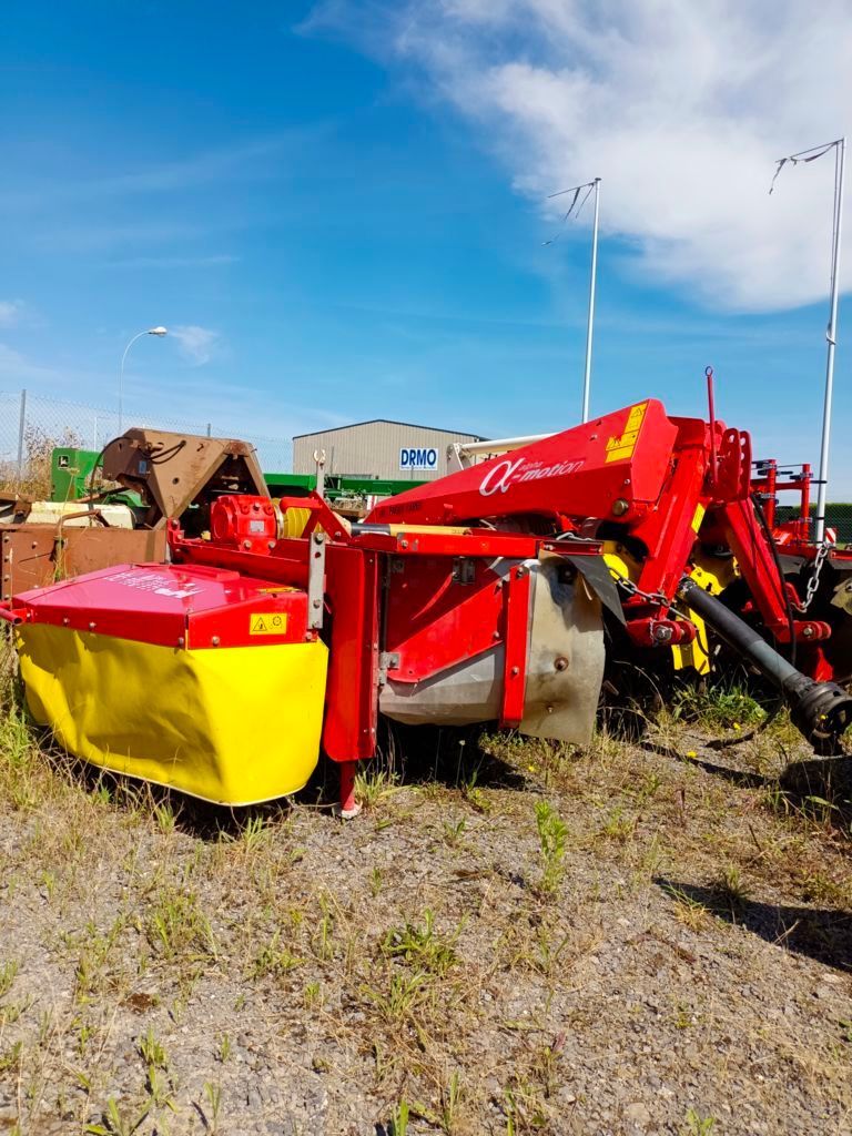 E-FARM: Pöttinger NovaCat 301 Alpha Motion - Faucheuse - id X74JJEI - 6 800 € - France