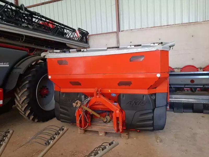 E-FARM: Kuhn axis501wt50 - Epandeur d'engrais - id KITR9CQ - 10 500 € - Année: 2009 - France