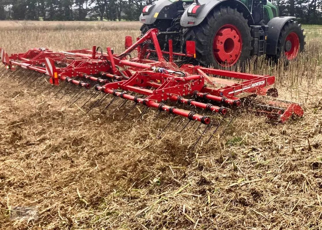 E-FARM: HORSCH cultro 9 tc vorführgerät bj. 2022 - Bodenbearbeitung Sonstige - id 5B94ZTL - 38.900 € - Baujahr: 2022 - Deutschland