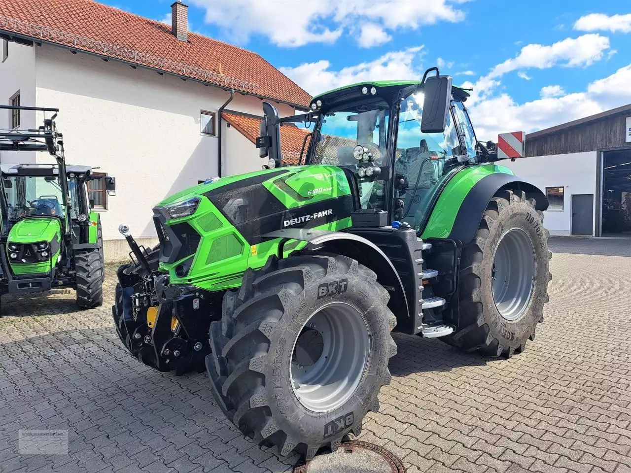Deutz-Fahr AgroTron 6180 TTV Tractor