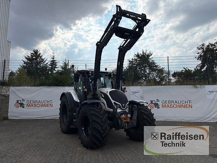 Valtra N 135 Tractor €79,000