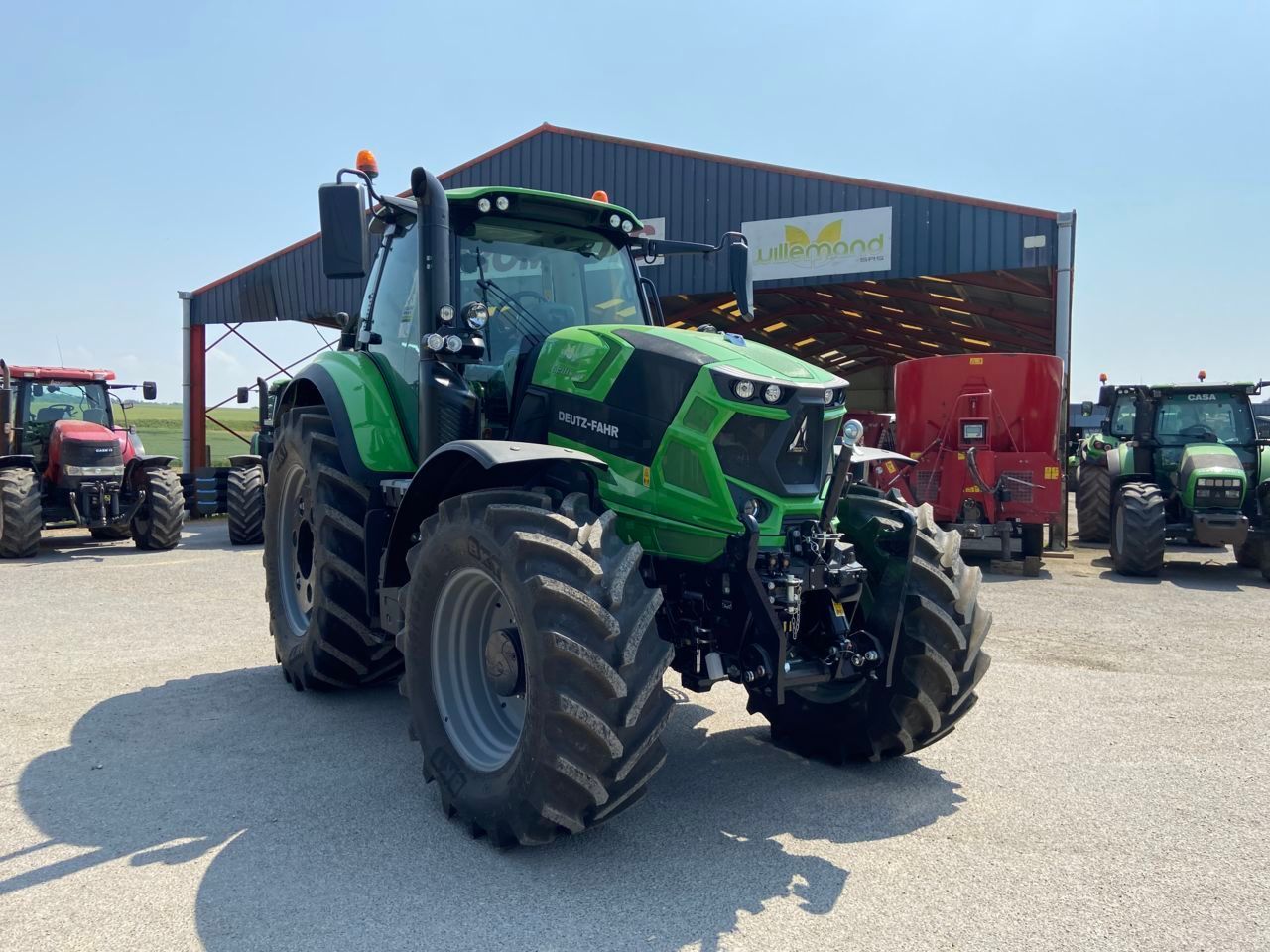 E-FARM: Deutz-Fahr Agrotron 6210 - Tractor - id MMXCEAN - €125,000 - Year of construction: 2023 - Engine hours: 350,Engine power (HP): 210,France
