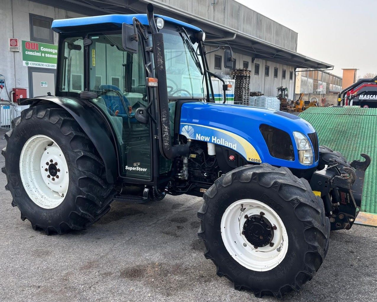 New Holland T 4050 Traktor 27.500 €