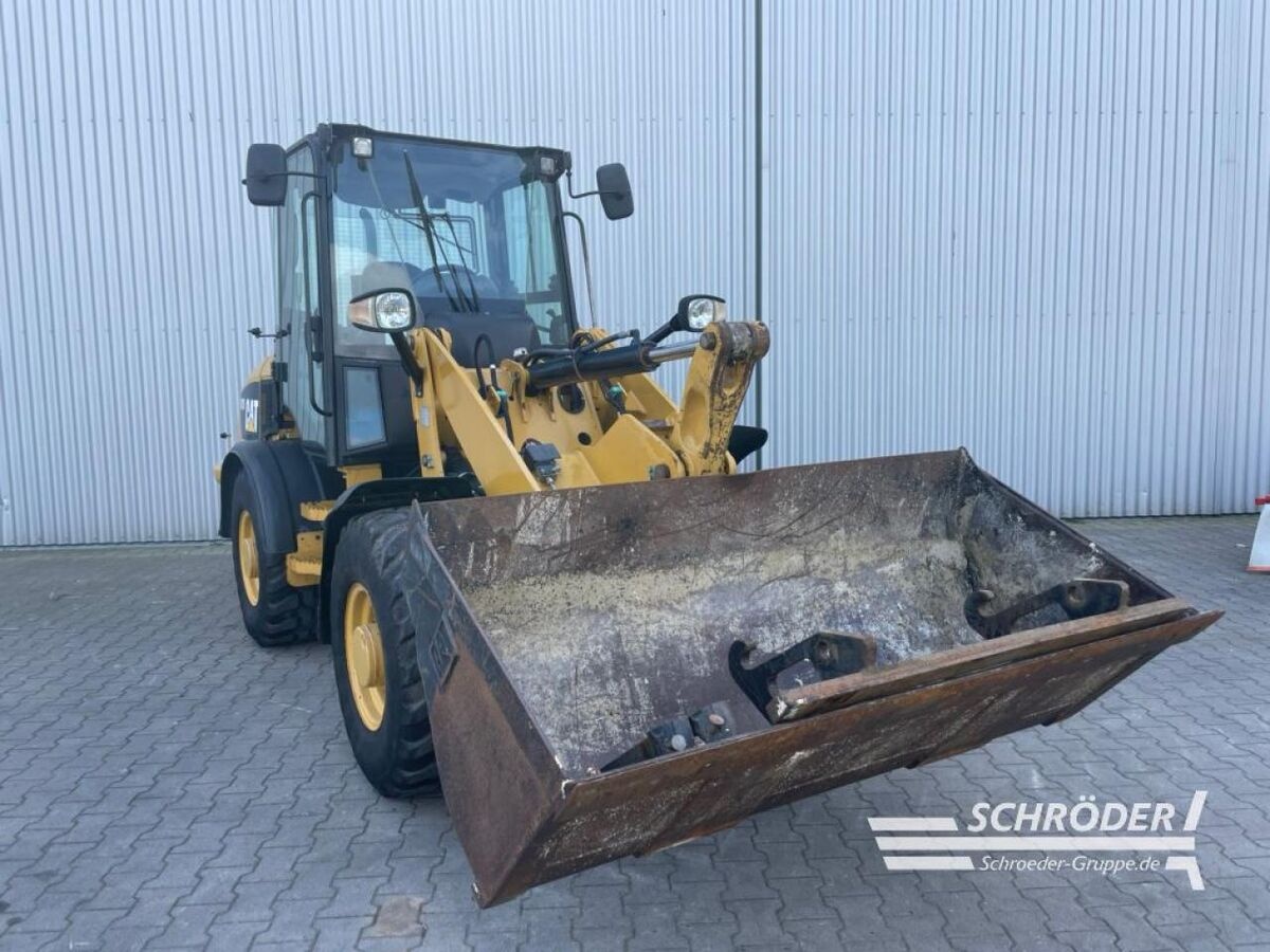 Caterpillar 907 h compactloader 28 885 €