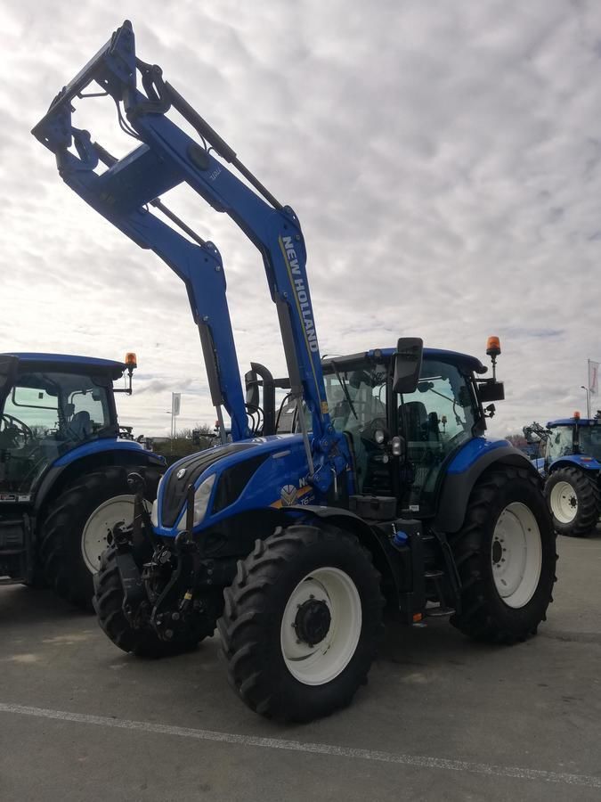 E-FARM: New Holland T6.145 - Трактор - id YWY4B2W - 51 000 € - Година на построяване: 2019 - Работни часове на двигателя: 5200,Мощност на двигателя (HP): 125,Франция