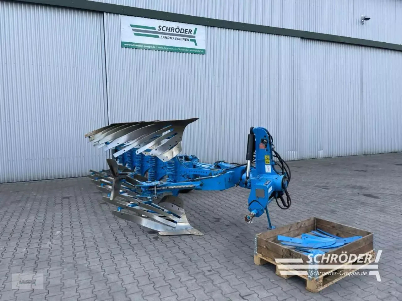 E-FARM: Lemken europal 8 x 4+1 l 100 - Plough - id F2CVY34 - €11,000 - Year of construction: 2005 - Germany