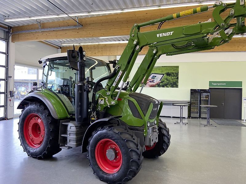 E-FARM: Fendt 311 Vario Power - Traktor - id KXGABGE - 93 000 € - Rok produkcji: 2023 - Motogodziny: 894,Moc silnika: 110,Niemcy
