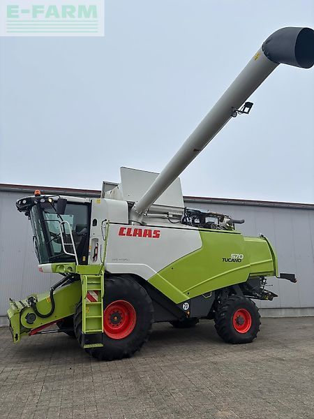 Claas Tucano 570 Combine harvester €128,000