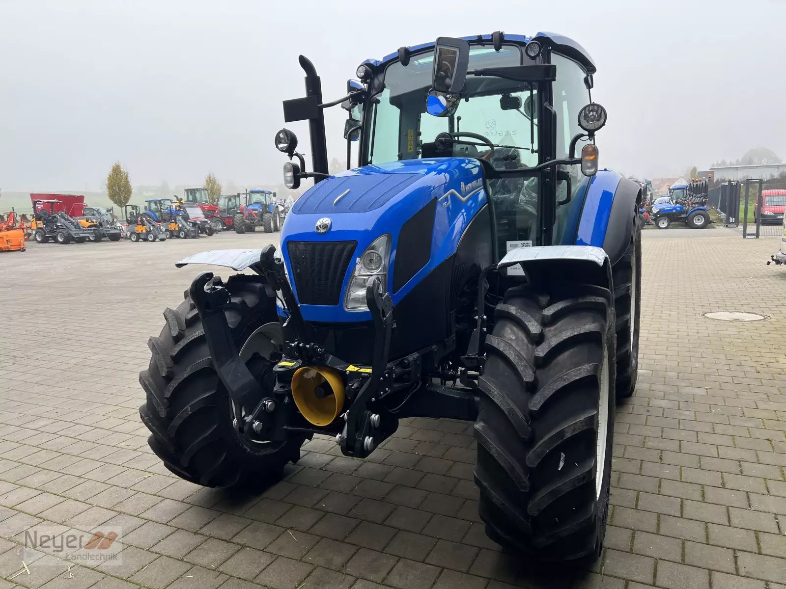 E-FARM: New Holland T5.120 - Tracteur - id S4YVA1U - Année: 2023 - Lecture du nombre d'heure: 1,Puissance du moteur (chevaux): 117,Allemagne