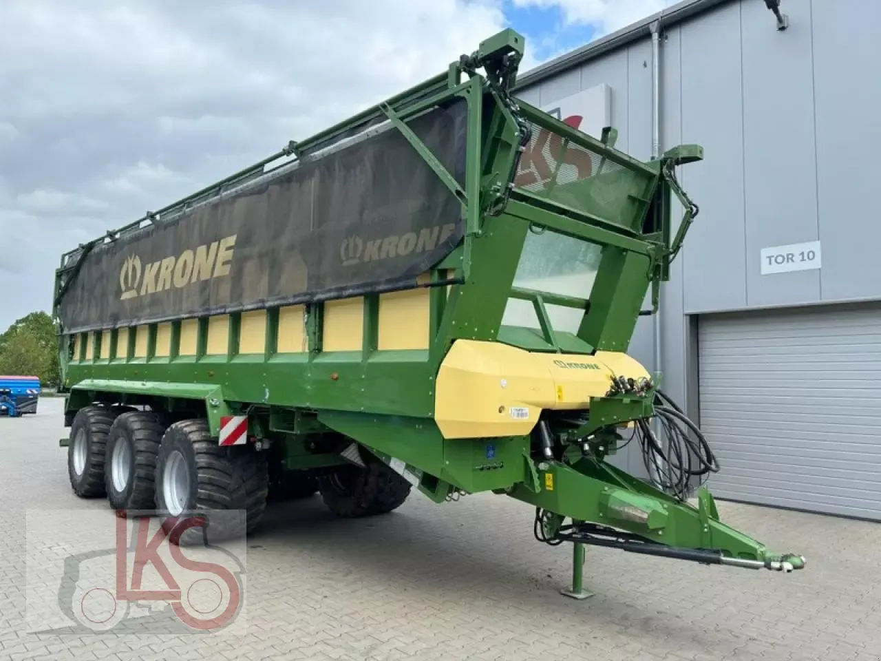 E-FARM: Krone GX 520 - Transporte de forraje - id AMGZB7P - 95.000 € - Año: 2022 - Alemania