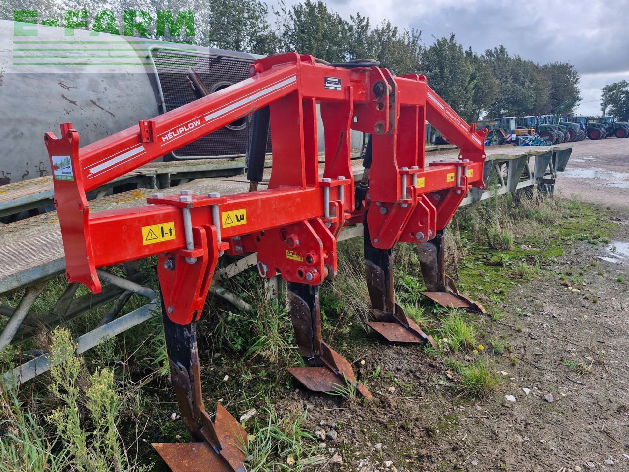 E-FARM: GREGOIRE BESSON héliplow - Cultivator - id GWFDTJT - €7,000 - Year of construction: 2013 - France