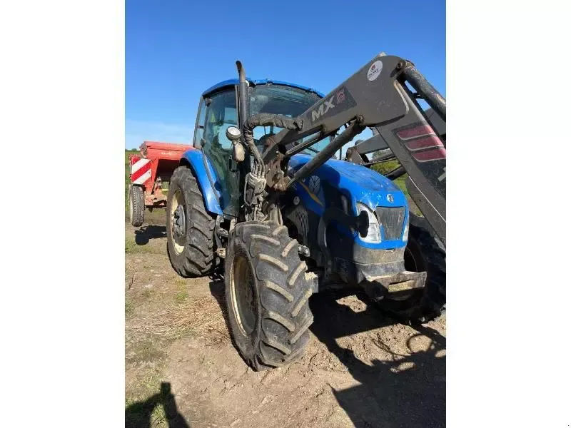 E-FARM: New Holland T5.115 - Traktor - id PPSLEIA - 35 000 € - Rok produkcji: 2018 - Motogodziny: 5727,Moc silnika: 115,Francja