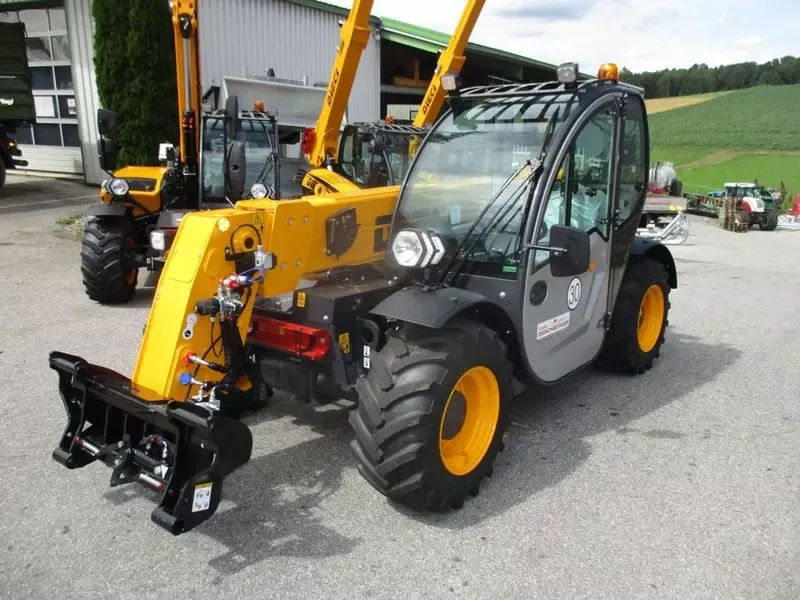 E-FARM: Dieci mini agri 26.6 teleskoplader - Teleszkópos rakodó - id 6ETYMUZ - Üzemóra (motor): 55 - Motor teljesítménye (LE): 75,Ausztria