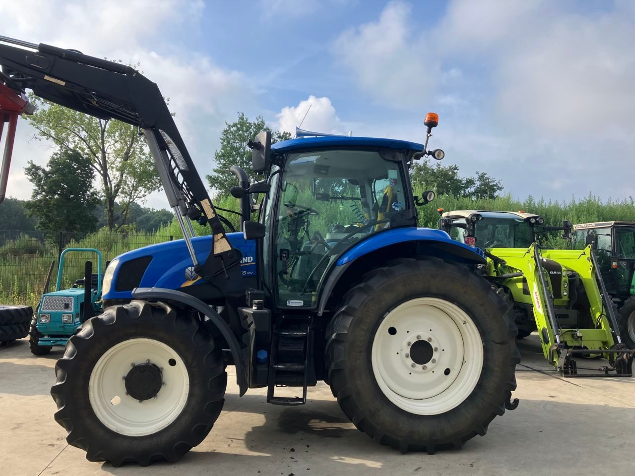 New Holland T6.120 Tractor €47,500