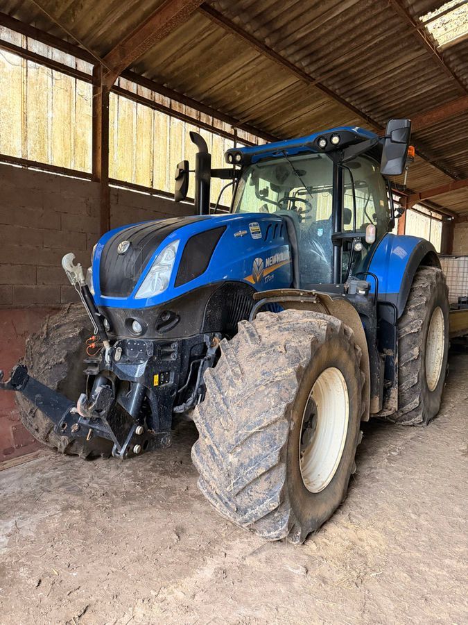New Holland T7.275 Traktor 125 000 €