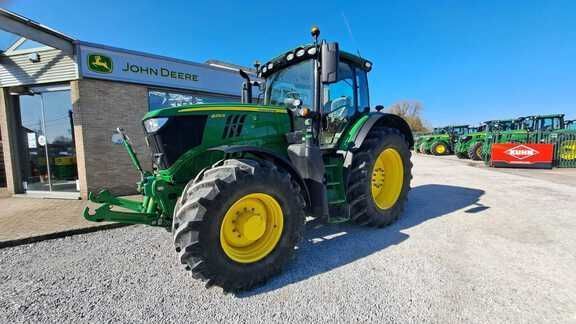 John Deere 6215 R Traktor 155.000 €