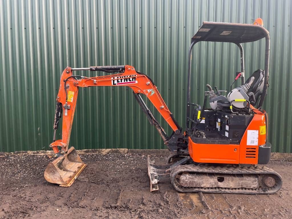 Hitachi zx 19 u-6 Мини-экскаватор 11 449 €