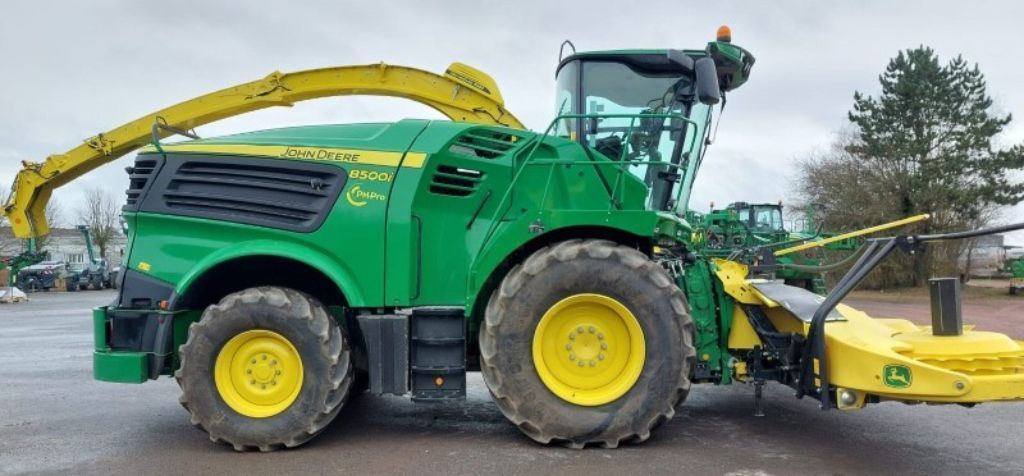 John Deere 8500 Cosechadora de forraje autopropulsada 310.000 €