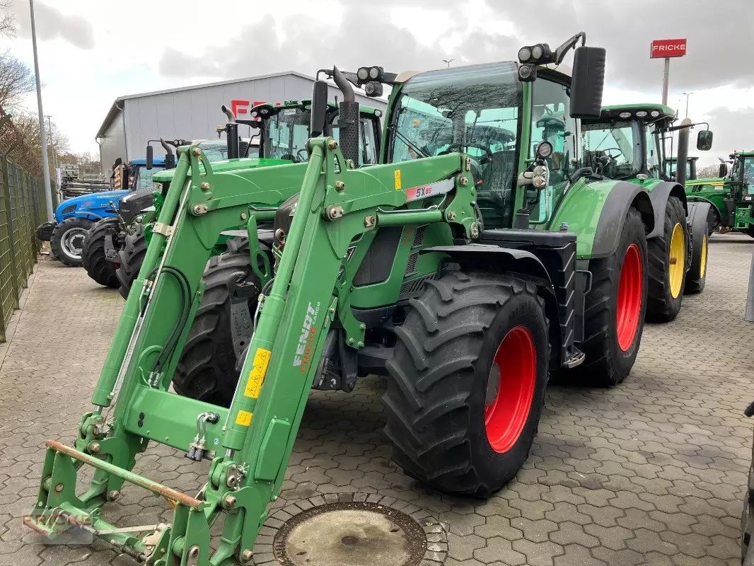 Fendt 720 Vario Profi Tractor €64,000