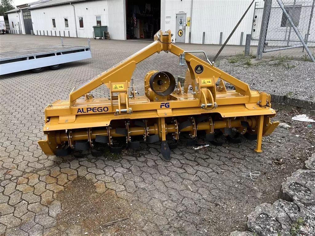 E-FARM: Alpego fg 250 - Rastra eléctrica - id V8FFA3Z - 12.733 € - Año: 2023 - Dinamarca