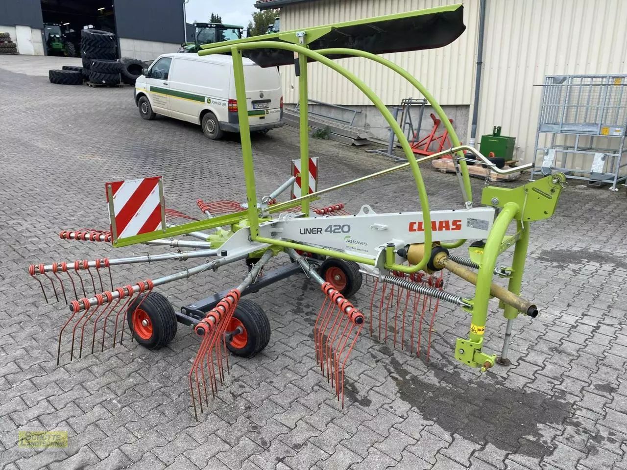 E-FARM: Claas Liner 420 - Greblă - id WT3JQJJ - 7.299 EUR - Anul: 2019 - Germania