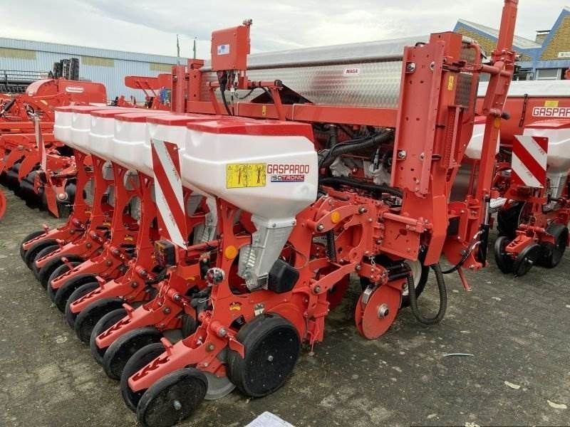 E-FARM: Maschio maga 6-r isotronic - Máquina sembradora otros - id ENP32L5 - 36.000 € - Año: 2023 - Alemania