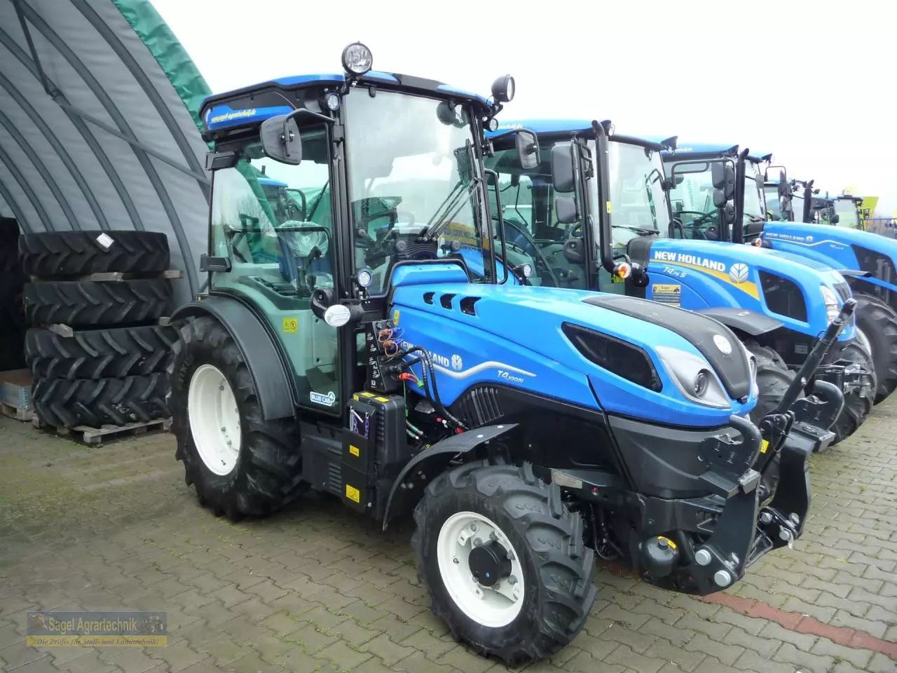 E-FARM: New Holland T4.100 N - Tractor - id SQQSCMT - Año: 2023 - Horas: 600,Potencia del motor: 99,Alemania