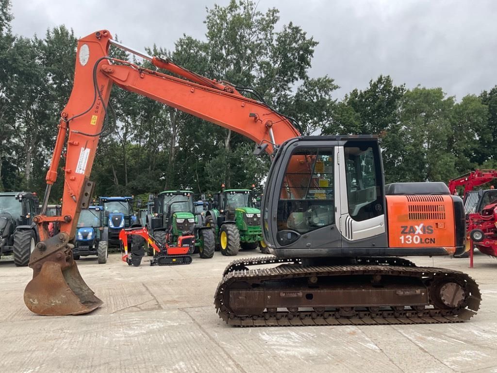 Hitachi zx 130 lc n-3 Excavadora de orugas 27.363 €