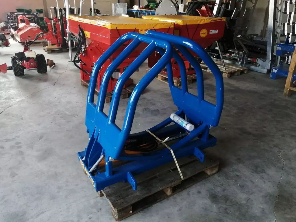 E-FARM: göweil rgb rundballengreifer - Навесное оборудование - id LA9GD2J - 1 604 € - Австрия
