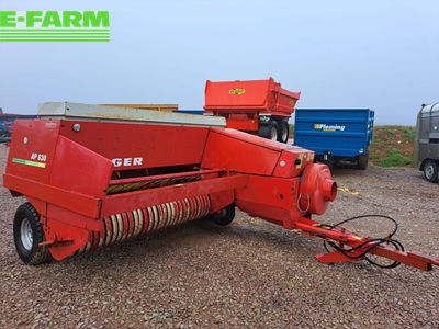 E-FARM: Welger AP 830 - Πρέσσα - id 9XFIHAA - 10.802 € - Χρονία: 1999