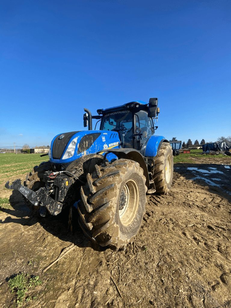 E-FARM: New Holland T7.270 - Traktor - id BXRUWSQ - Baujahr: 2023 - Abgelesene Motorstunden: 240,Motorleistung (PS): 260,Frankreich